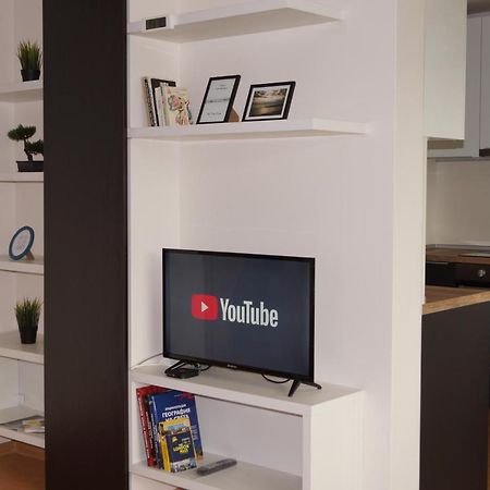 Spacious 2Bdr - Free Parking - Walk Everywhere - 300 Mbps Wifi Varna ภายนอก รูปภาพ